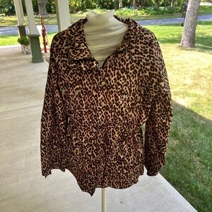 NWOT-Leopard Print Women's Raincoat